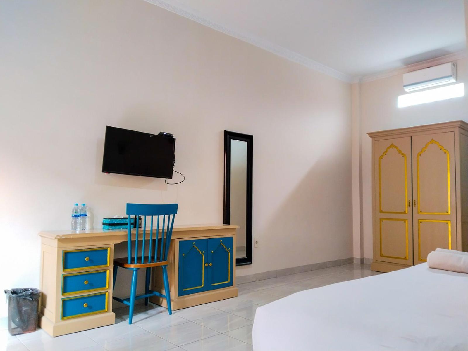 Grand Shaqilla Syariah Hotel Deli Tua Buitenkant foto
