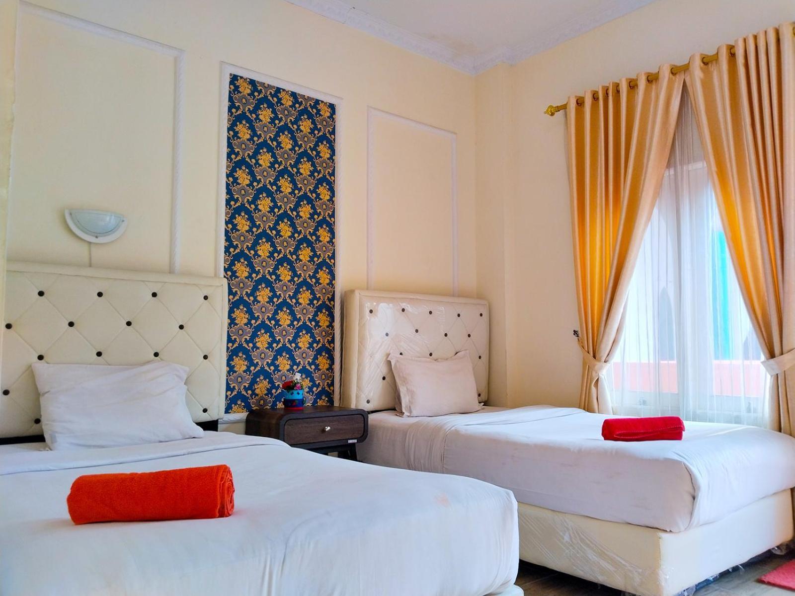 Grand Shaqilla Syariah Hotel Deli Tua Buitenkant foto