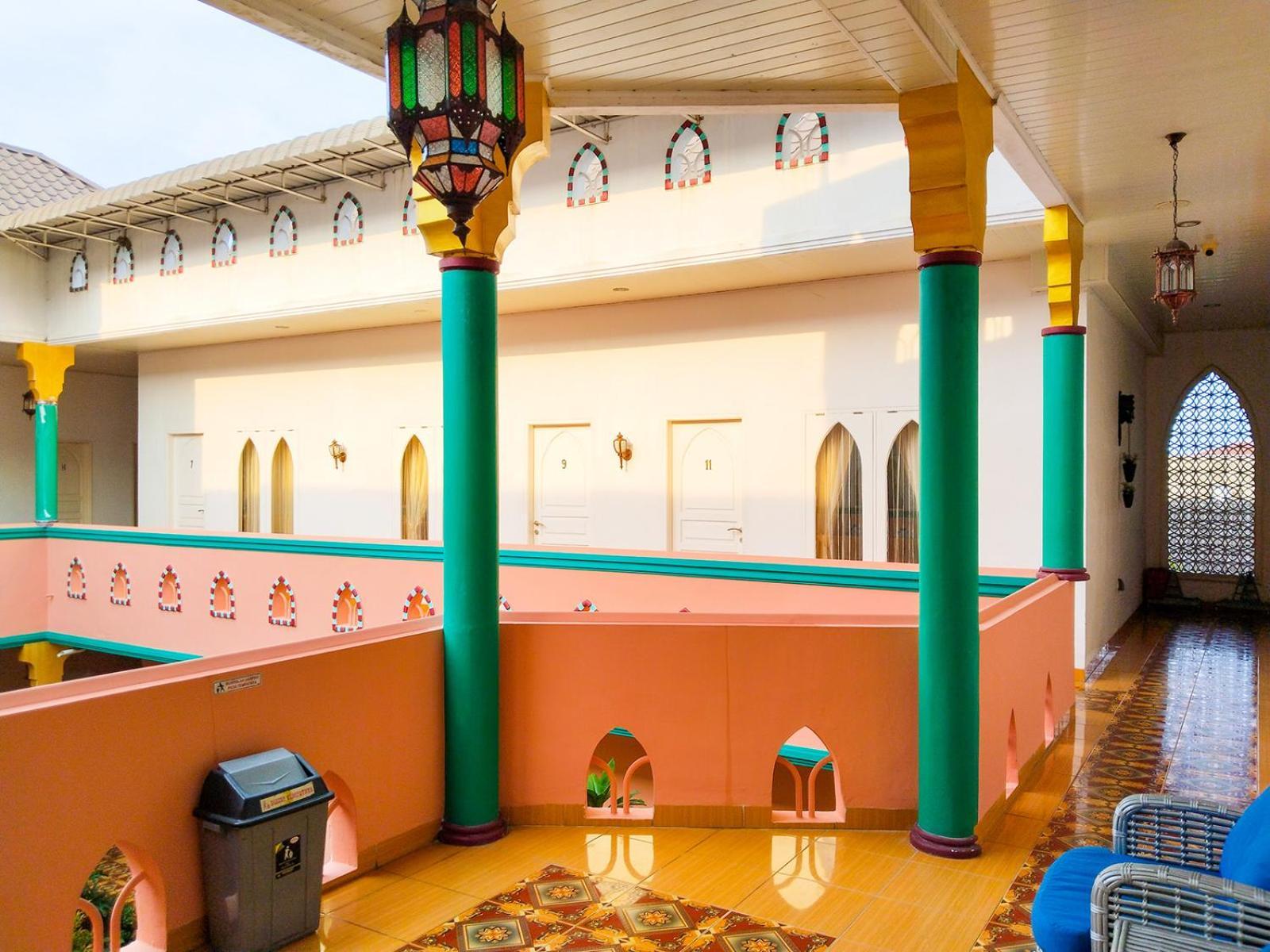 Grand Shaqilla Syariah Hotel Deli Tua Buitenkant foto