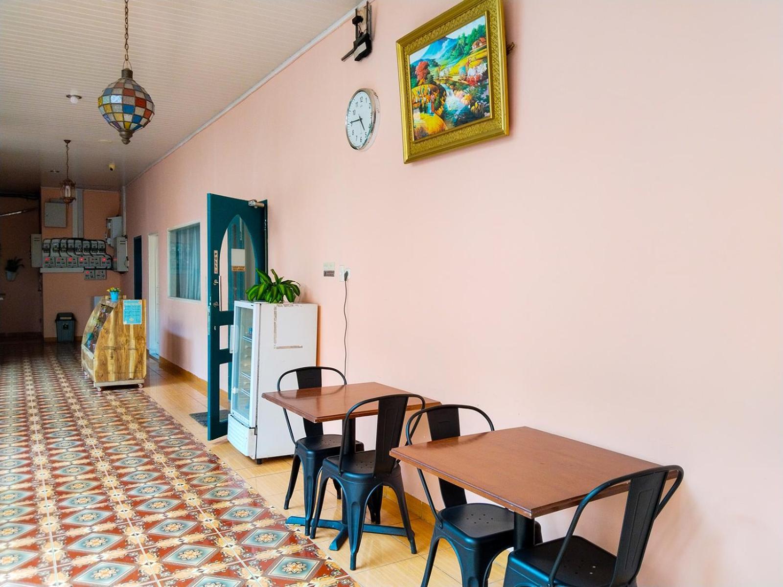 Grand Shaqilla Syariah Hotel Deli Tua Buitenkant foto